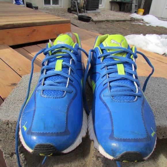 Athletic_Shoes